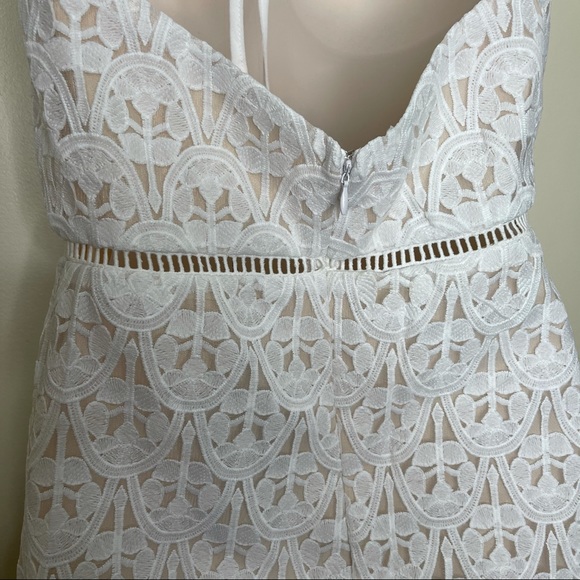 Revolve J.O.A. Lace Overlay Halter Mini Dress white size medium NWT - Picture 9 of 14